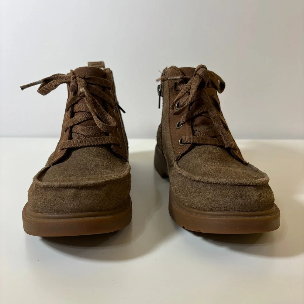 UGG Kids Chelham Moc‎ Toe Clima Moda Suede Lug Sole Boots Size 2 Brown Unisex